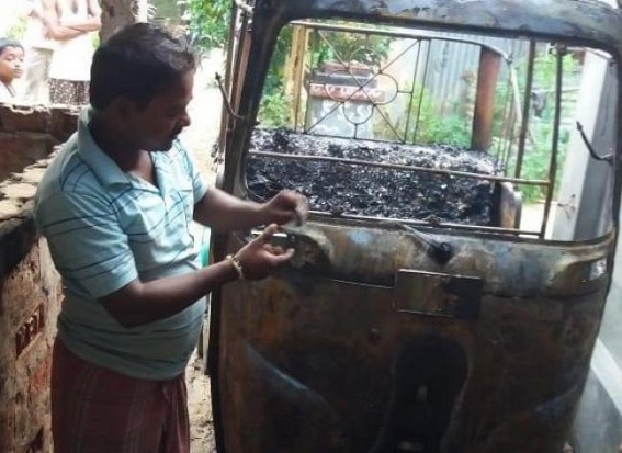 BJPâ€™s attacks with petrol and fire continue, auto driverâ€™s livelihood snatched